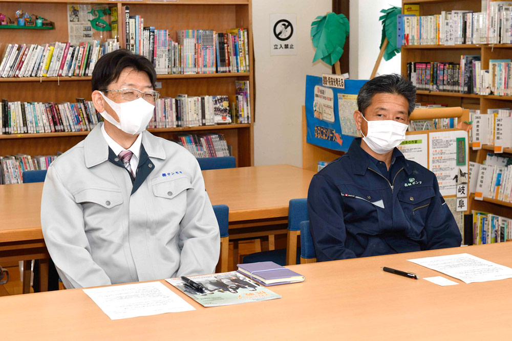 岩村雅人さん（サンセキ）、酒井良彦さん（西垣ポンプ設備）